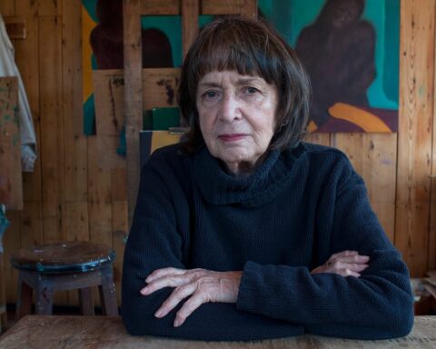 Renowned Colombian Artist Beatriz González Passes Away at 93
