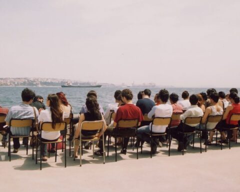 Exploring the Evolution of Turkey's Tapestry Studio Since the 1990s