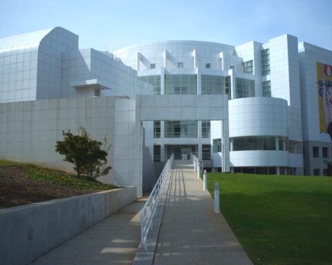 High Museum Executive Steps Down Amid $600,000 Theft Investigation