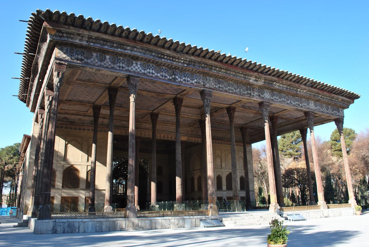 17th-Century Palace in Isfahan Damaged by US and Israeli Military Actions