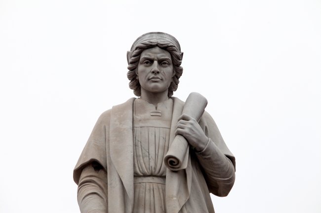 Christopher Columbus Statue Replica Erected at White House