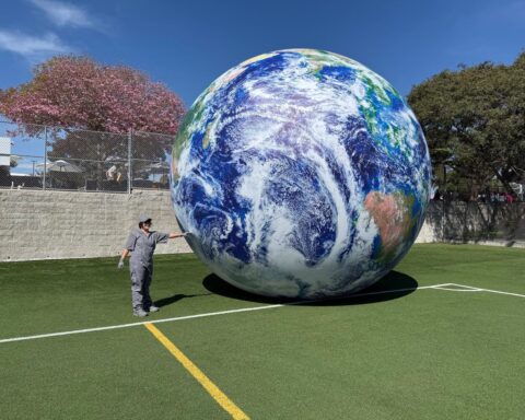 Frieze LA Opens with Sales and Sociopolitical Reflections