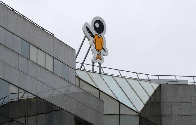 Bic Family Claims Theft of Historic Artwork by Former Employee