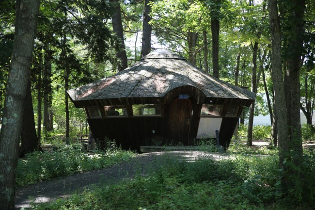 Hampshire College in Massachusetts to Close, Impacting Arts Community