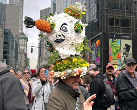 New Yorkers Flaunt Extravagant Headwear at Easter Bonnet Celebration