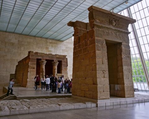 Met Museum to Erase Sackler Name Amid Ongoing Activism