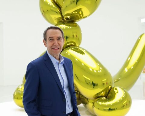 Jeff Koons' Connection to Jeffrey Epstein Revealed