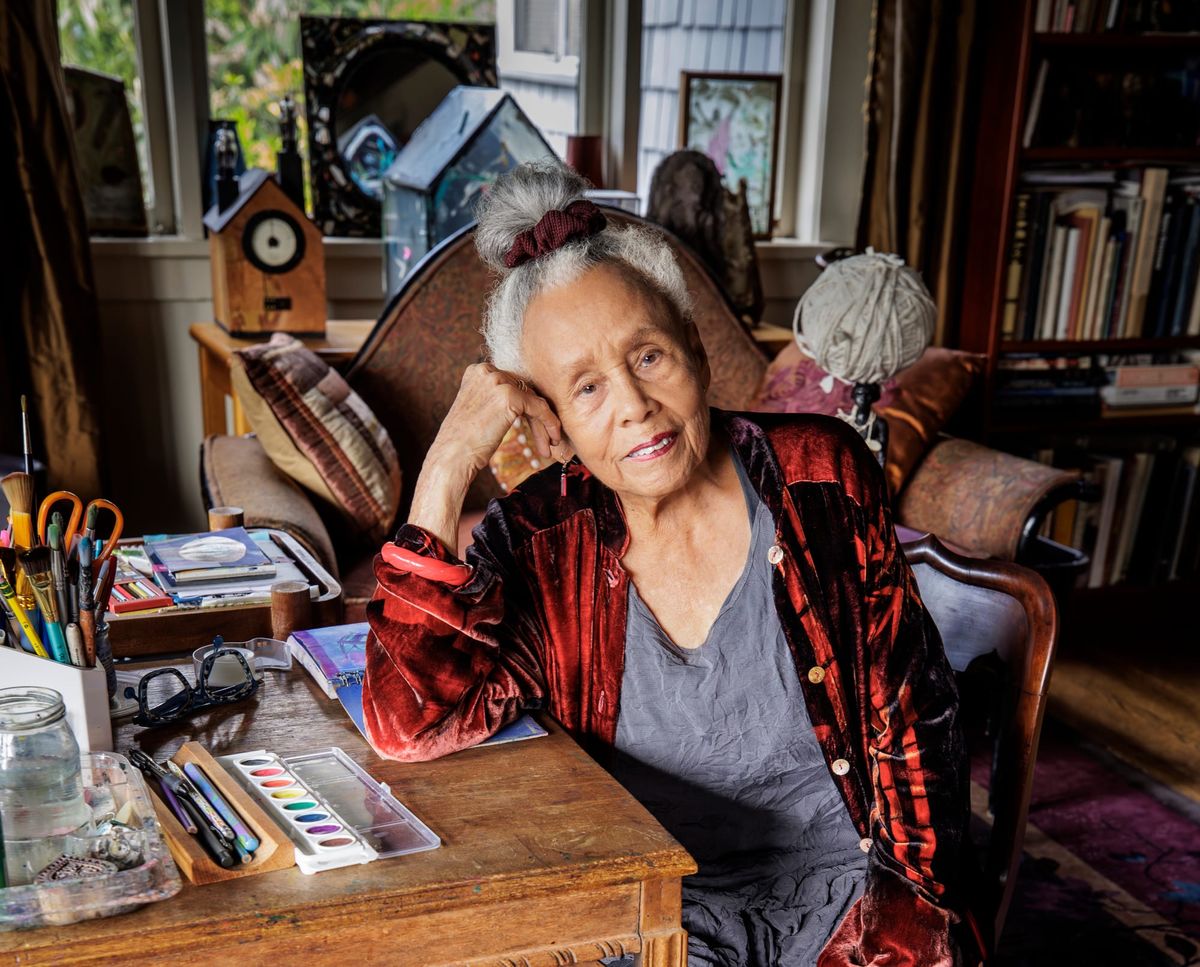 Betye Saar, Artist Who Bridged Worlds Through Her Work, Dies at 99