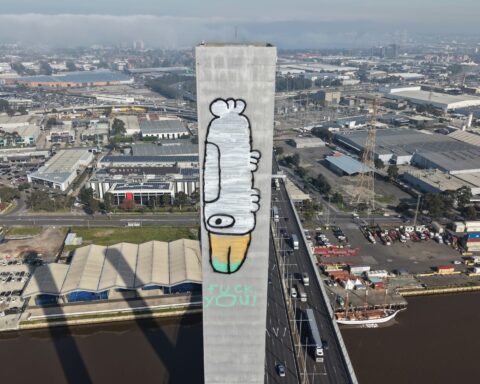 Melbourne’s “Pam the Bird” Graffiti Sparks Debate Over Preservation