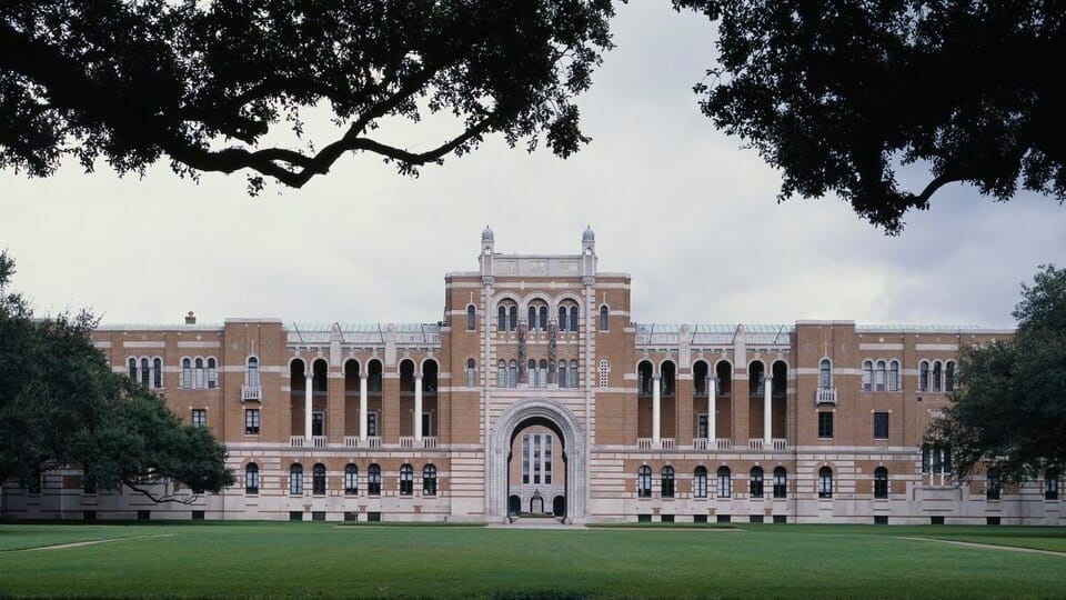 Rice University Expands Free Tuition to Families Earning Up to $200,000