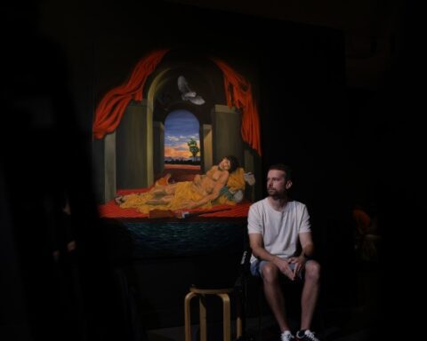 Ryan Presley Receives Telstra Art Award for Renaissance-Influenced Work