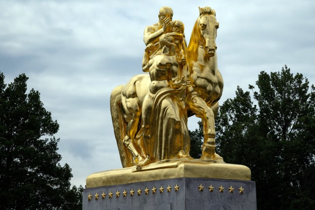 Trump Administration’s Flashy Gilding of DC Statues Sparks Mixed Reactions