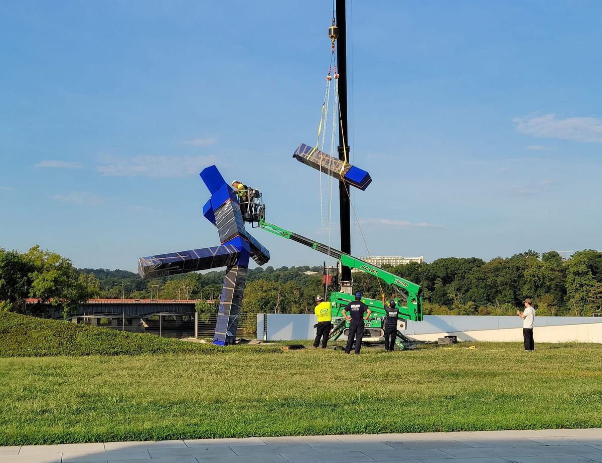 Critics Condemn “Petty” Removal of Joel Shapiro Sculpture From Kennedy Center